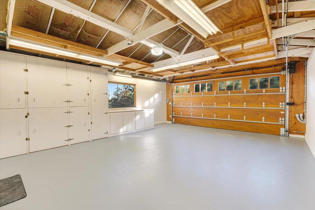 main property photo 79