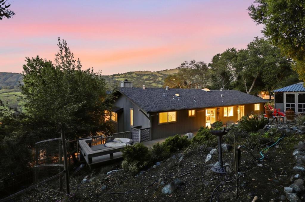 main property photo 86