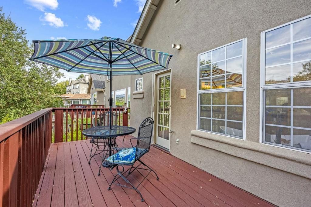 main property photo 22