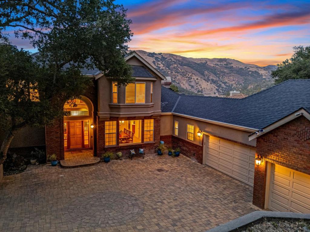 main property photo 66