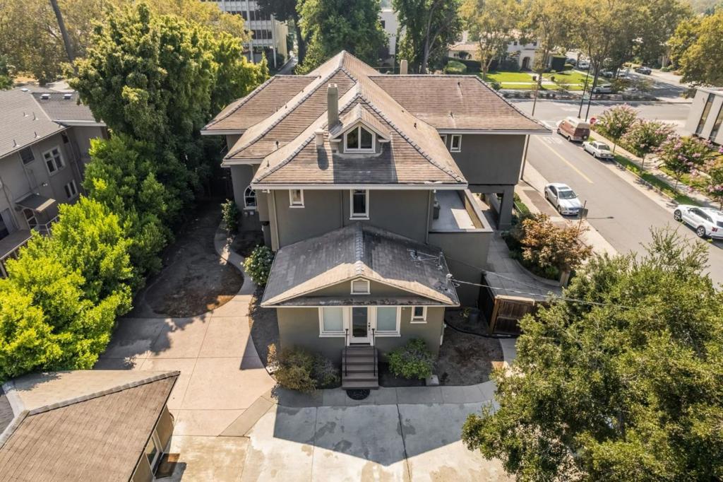 main property photo 78