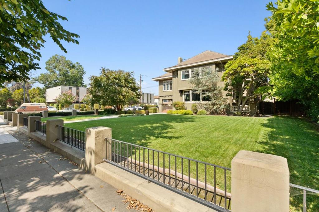 main property photo 80