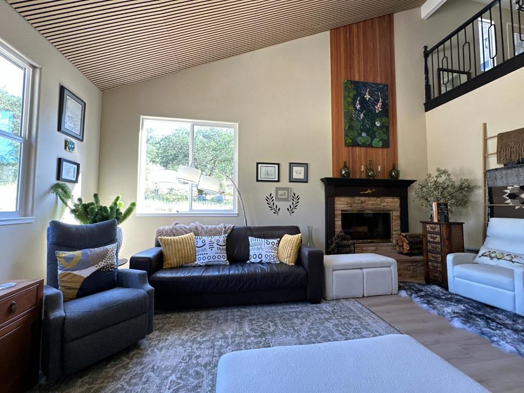 main property photo 66