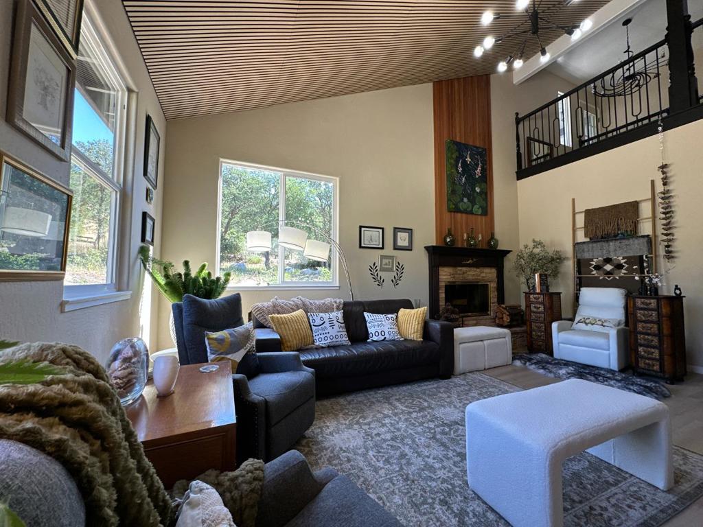 main property photo 70