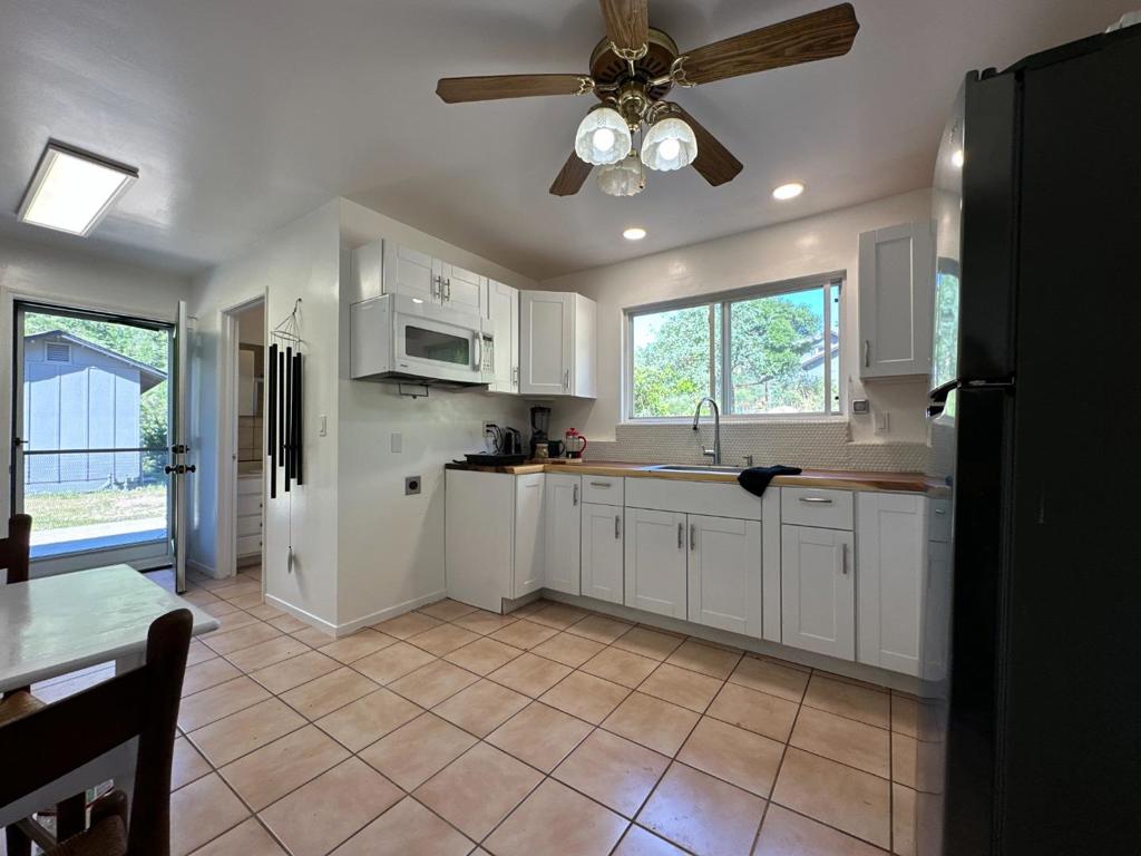 main property photo 88