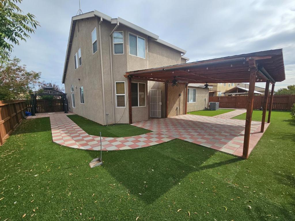 main property photo 39