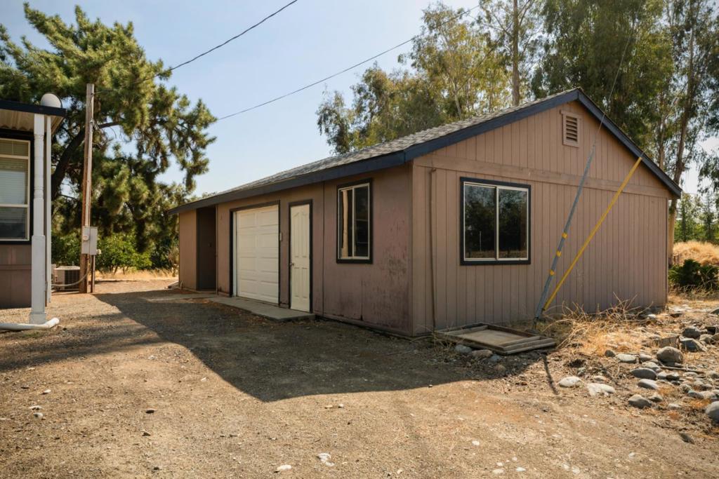 main property photo 63