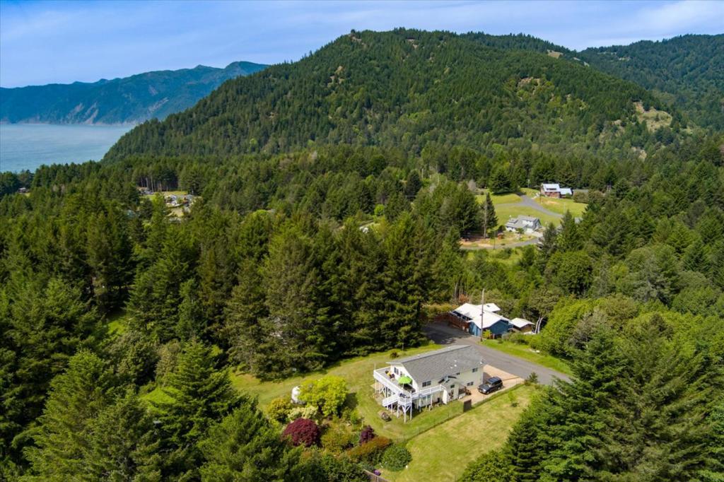 main property photo 60