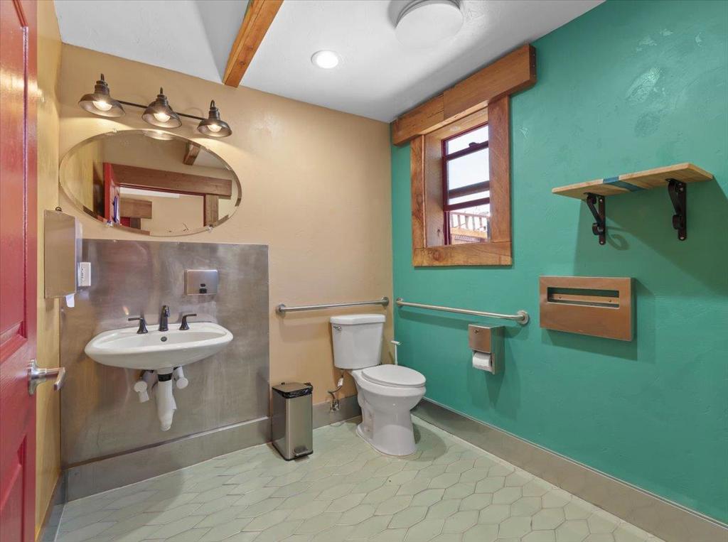 main property photo 12