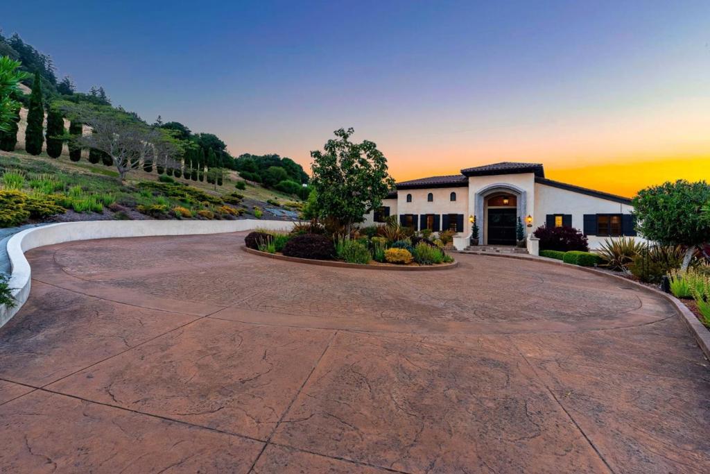 main property photo 102