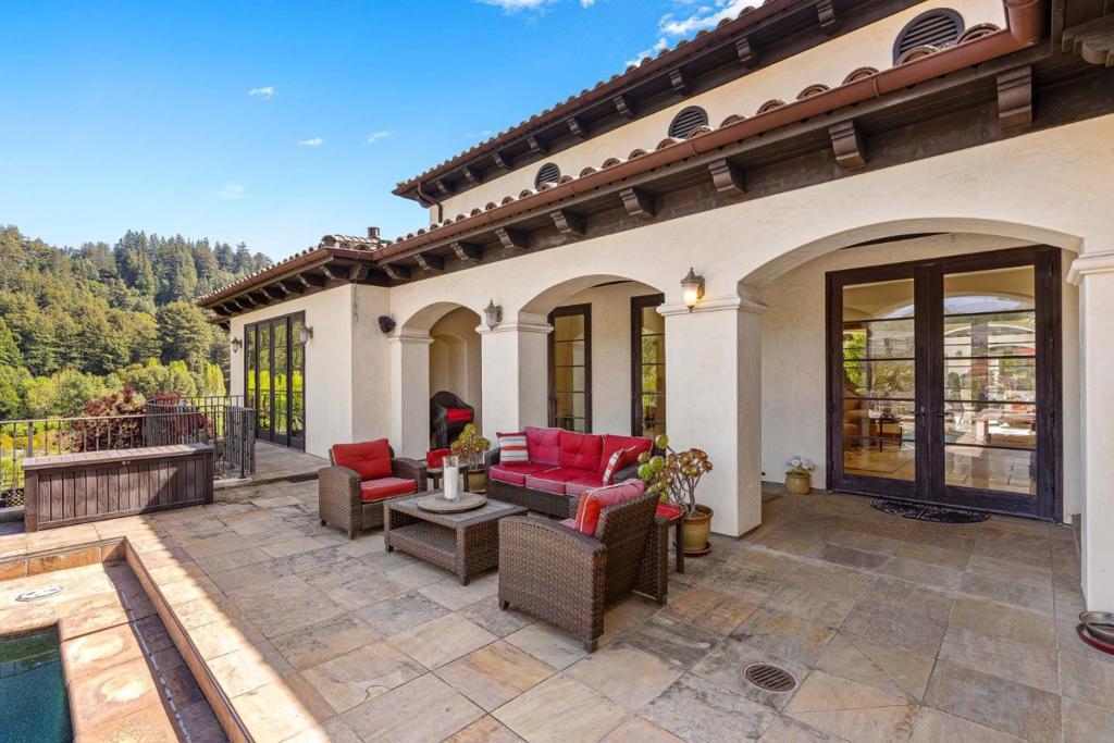 main property photo 62