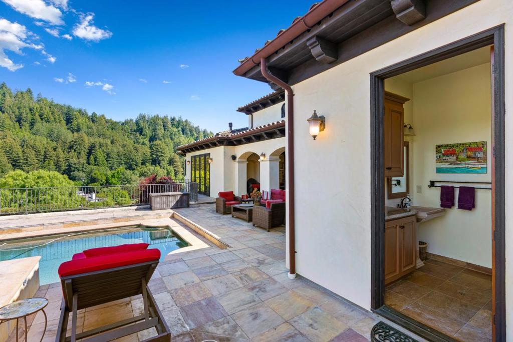 main property photo 63