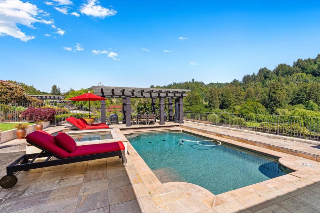 main property photo 64