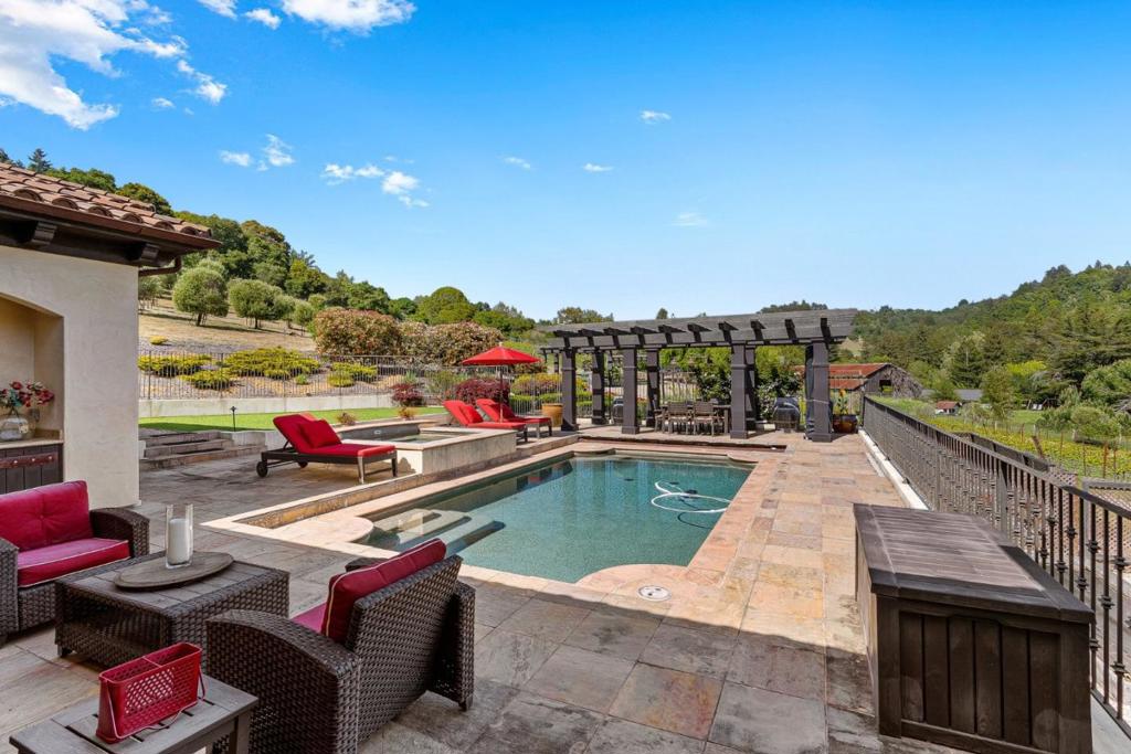 main property photo 65