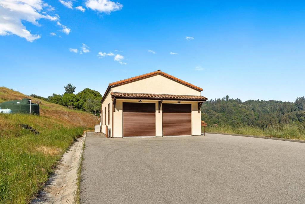 main property photo 84