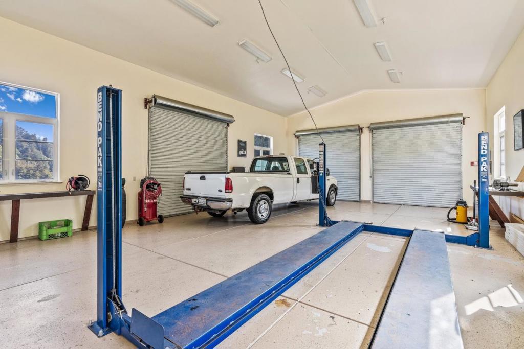 main property photo 91