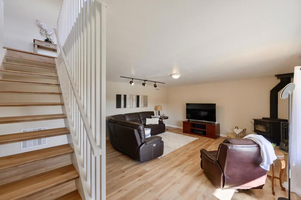 main property photo 68