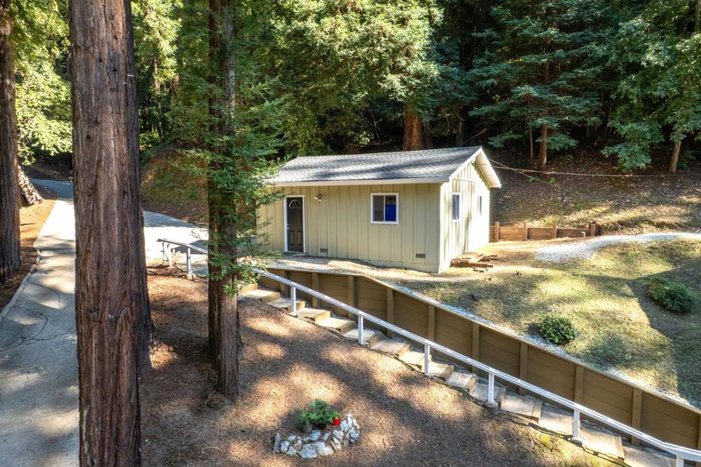 main property photo 43