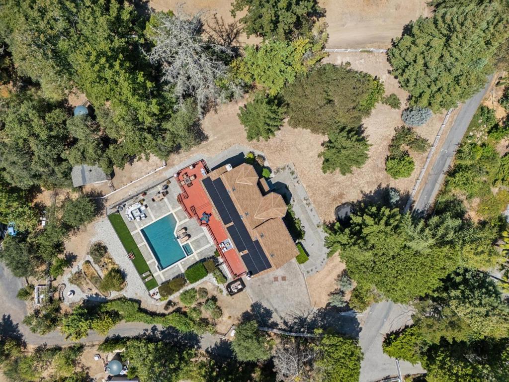 main property photo 77