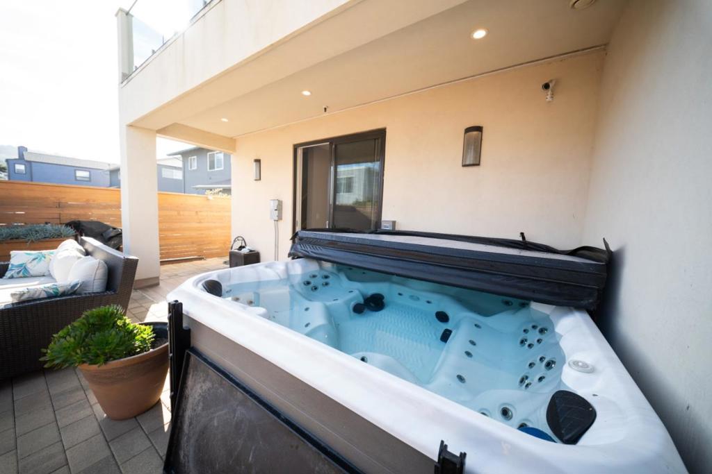 main property photo 79