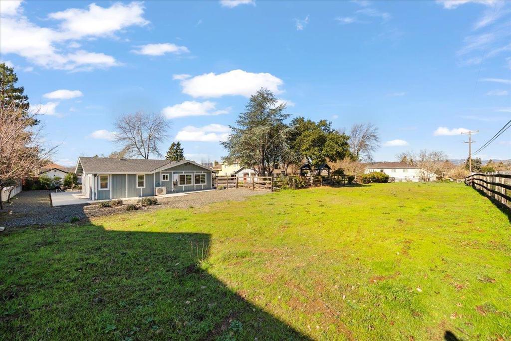 main property photo 78