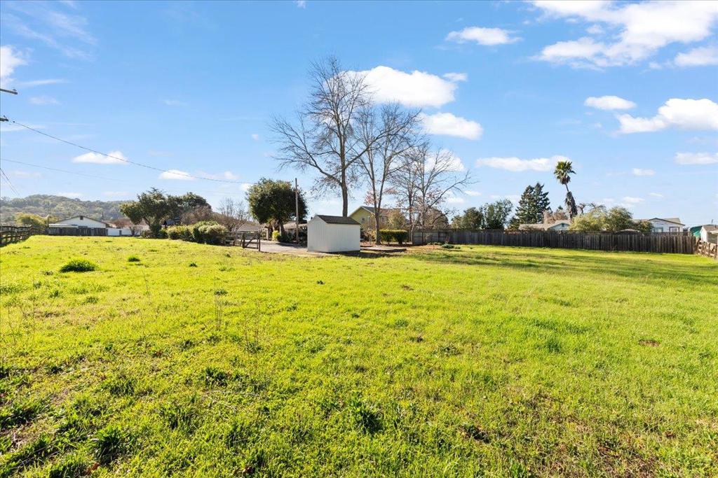 main property photo 80