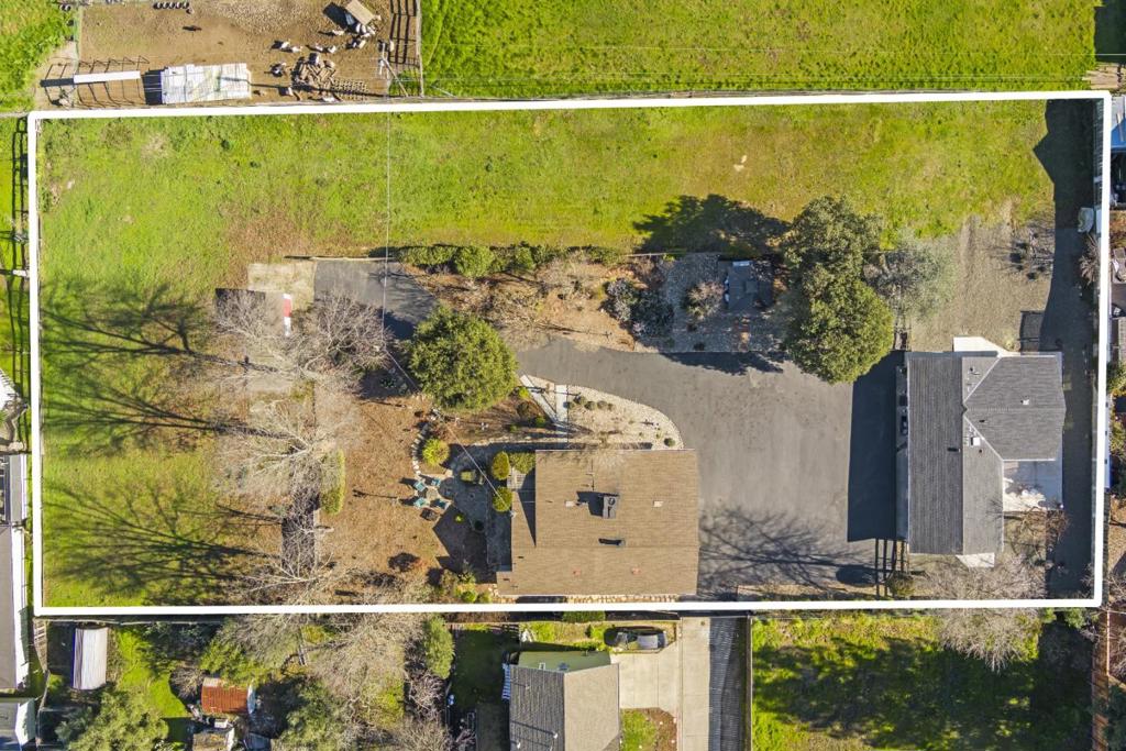 main property photo 83