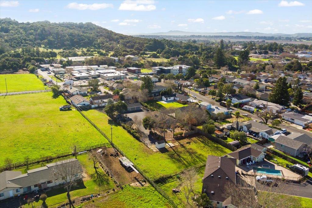main property photo 90