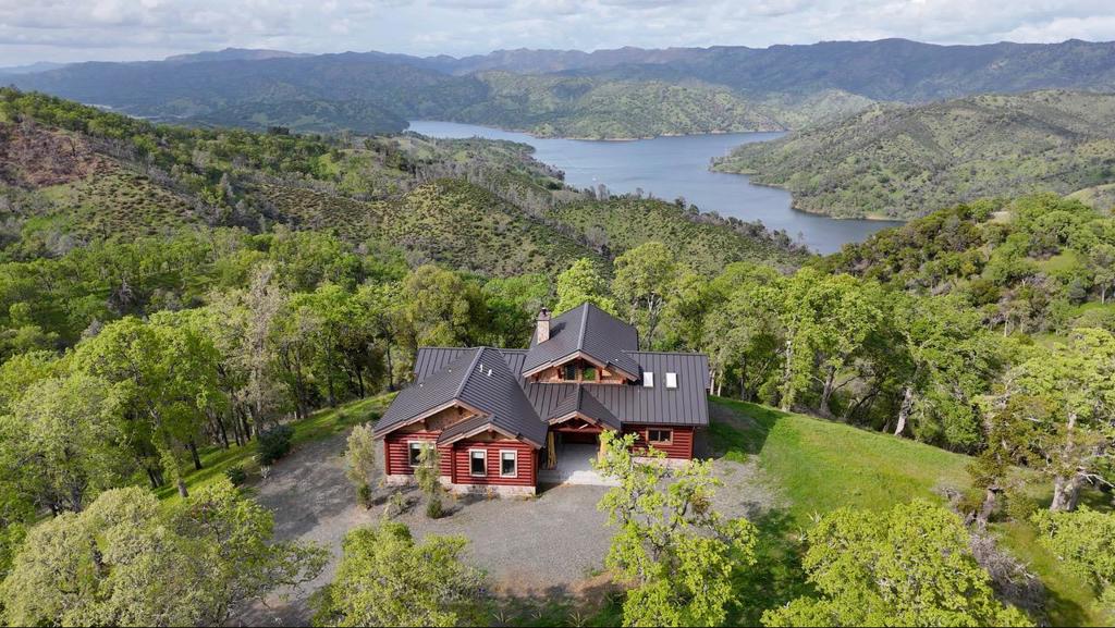 main property photo 67