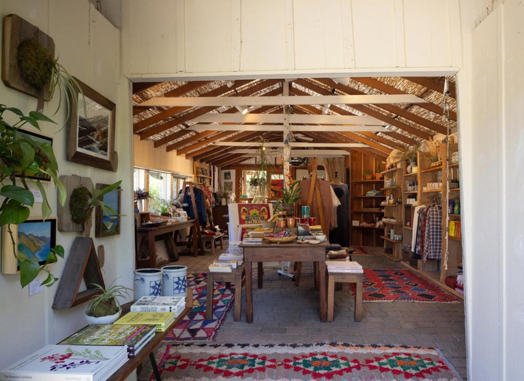 main property photo 6