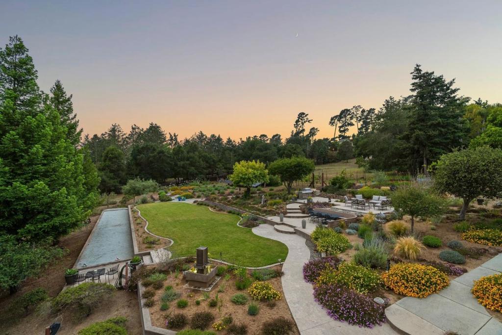 main property photo 44
