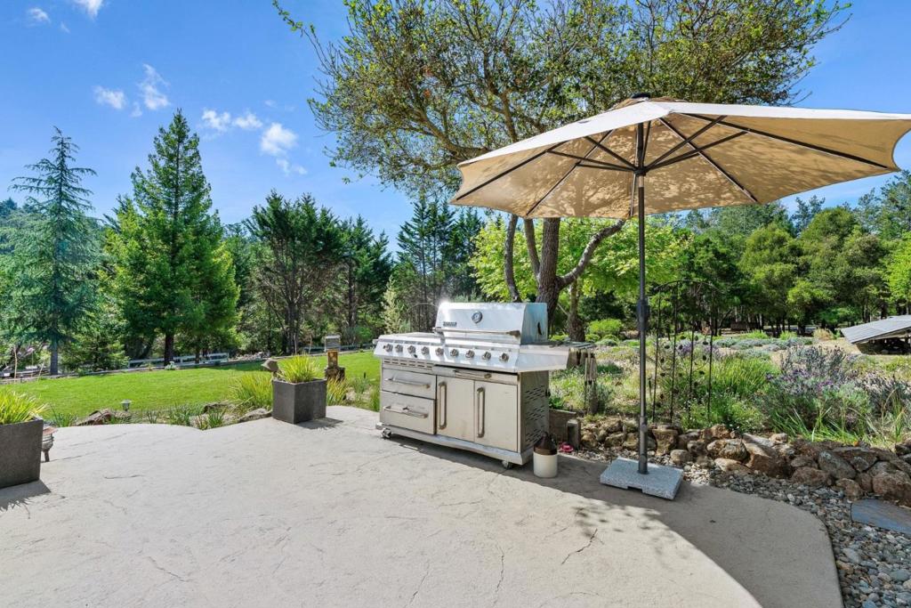 main property photo 48