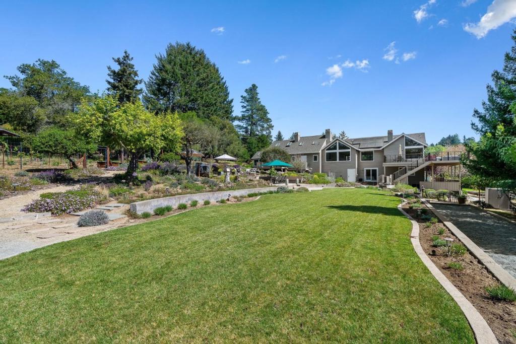 main property photo 50