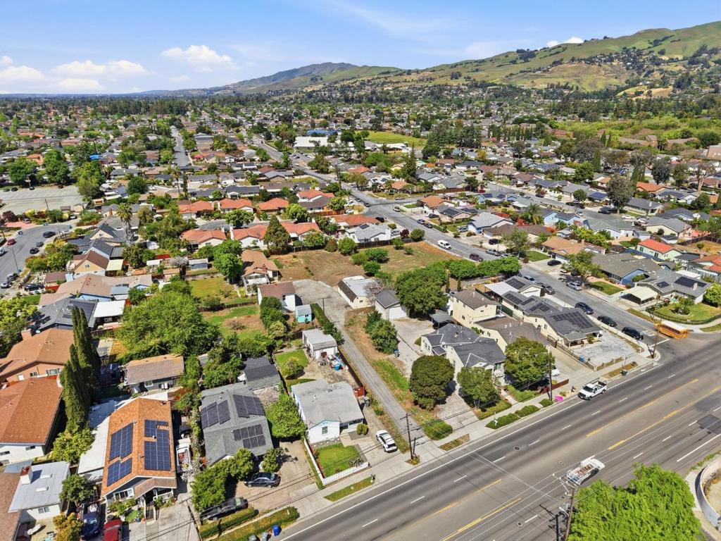 main property photo 62