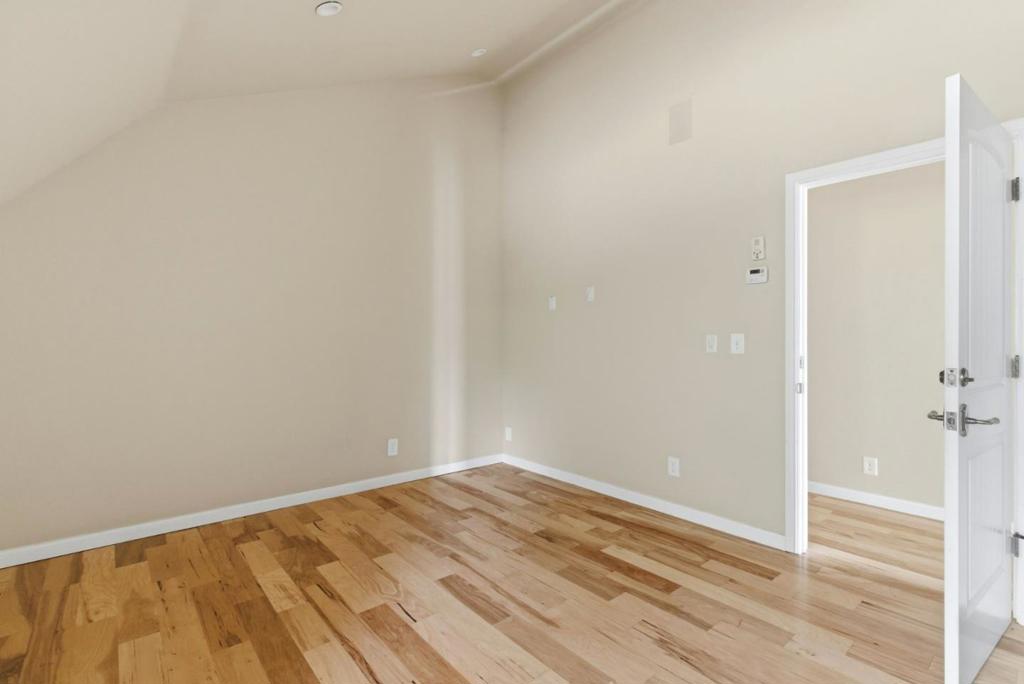 main property photo 77