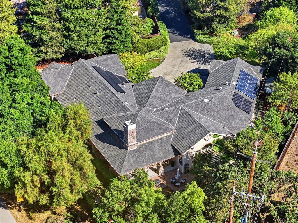 main property photo 74