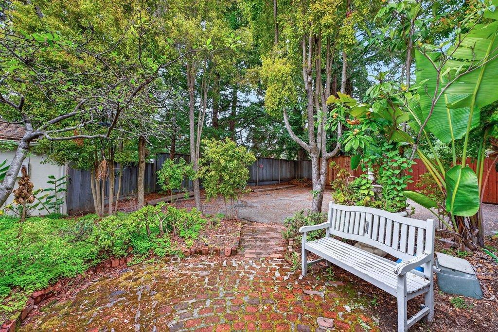 main property photo 65