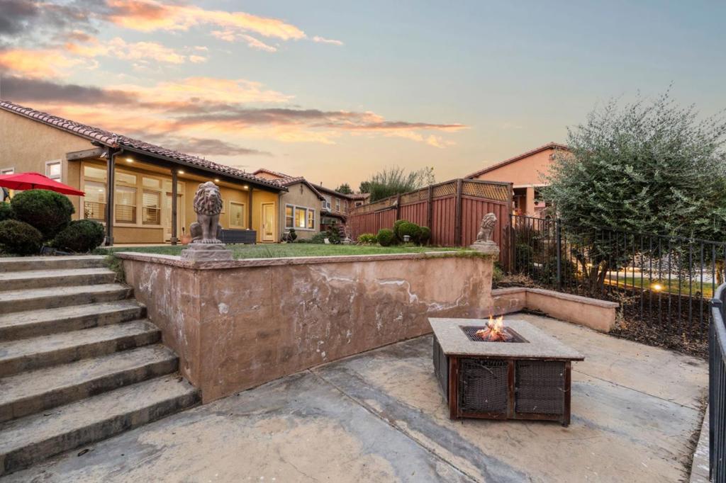 main property photo 70