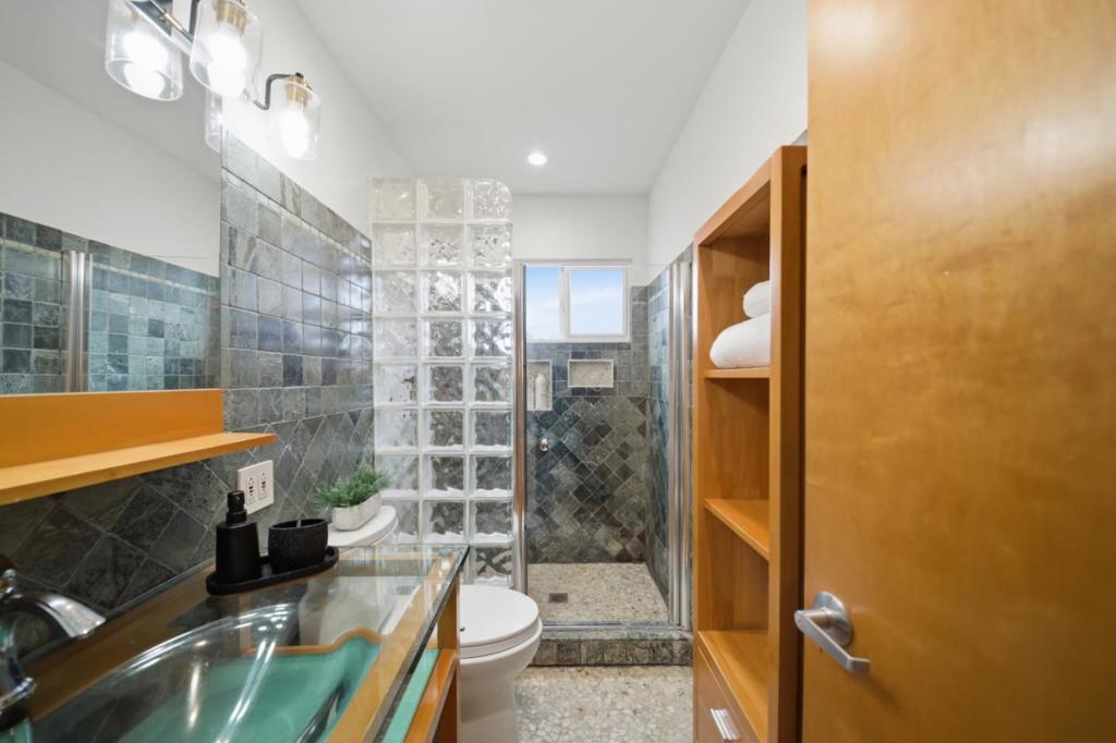 main property photo 70