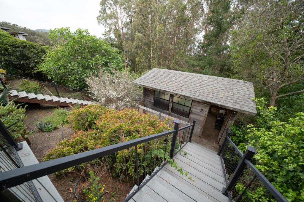 main property photo 94