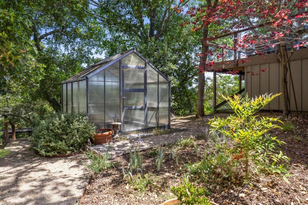 main property photo 86