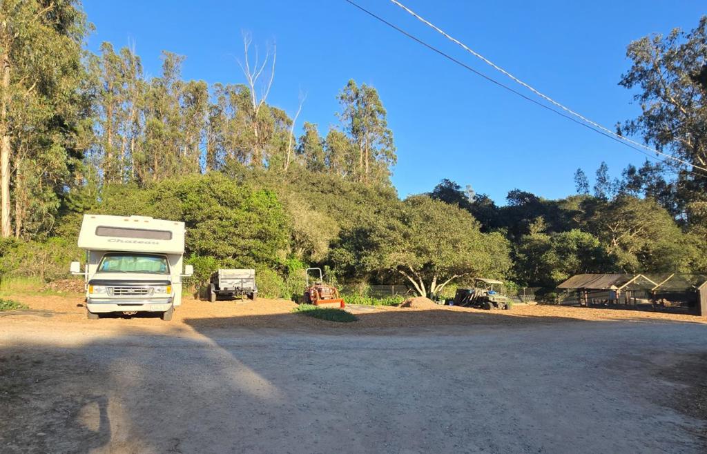 main property photo 17