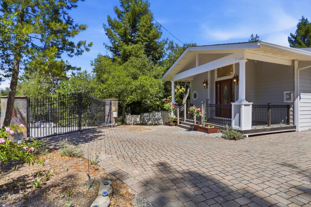 main property photo 58