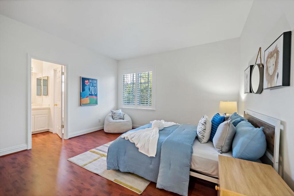 main property photo 58