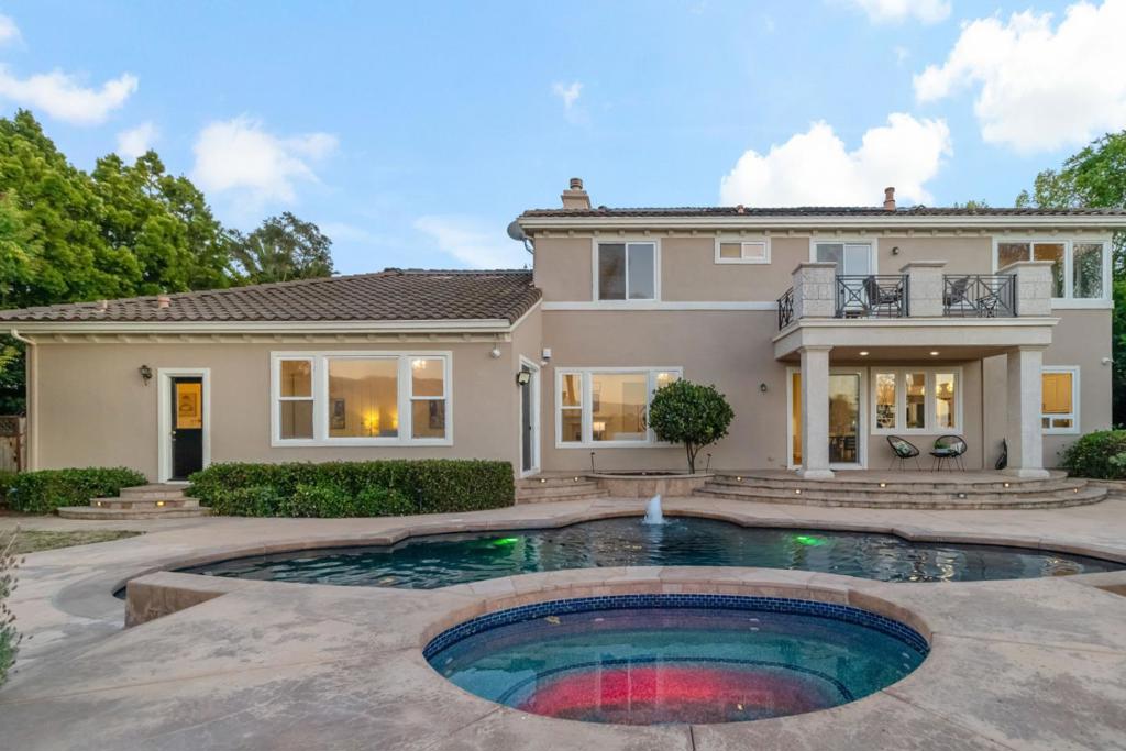 main property photo 70