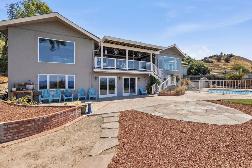 main property photo 54