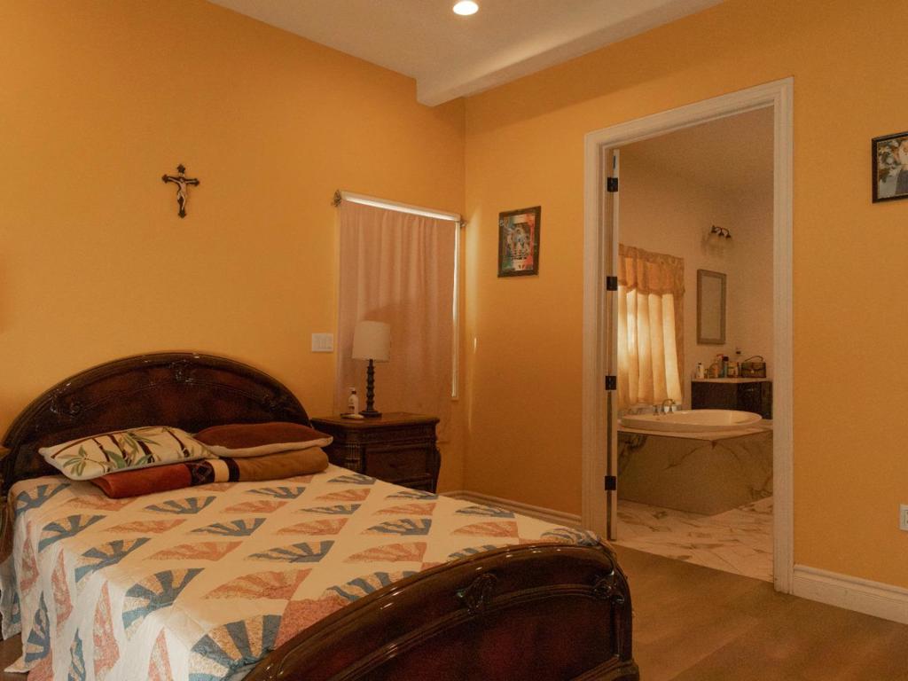 main property photo 15
