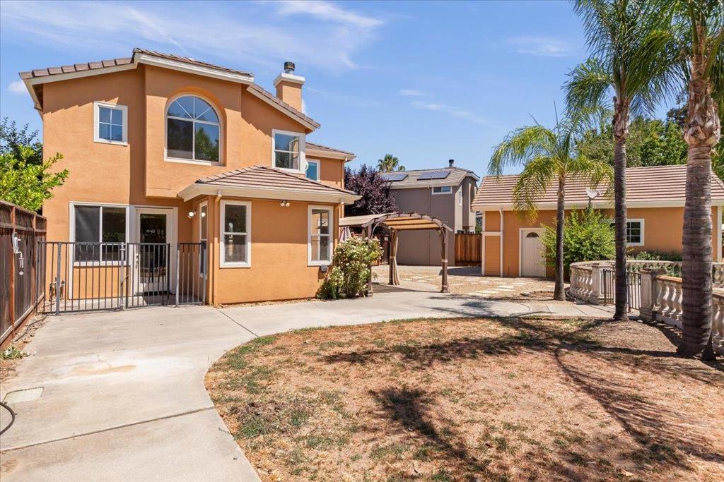 main property photo 40