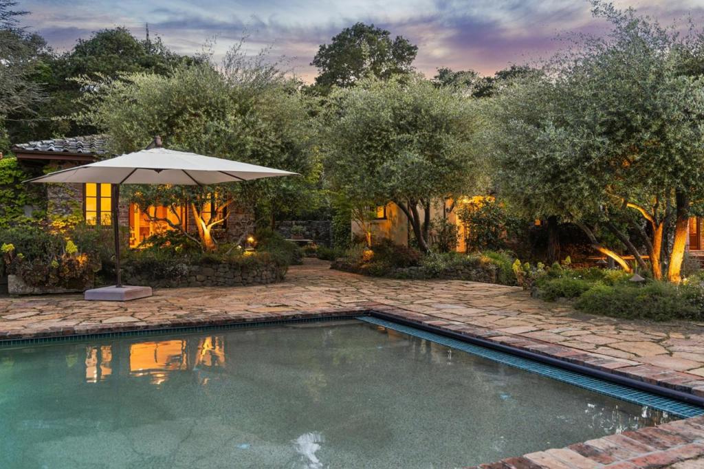 main property photo 57