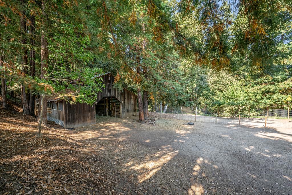 main property photo 36